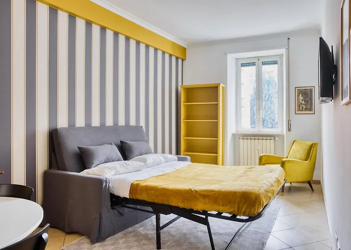 Апартаменты Yellow Stripes - San Giovanni By Rhr